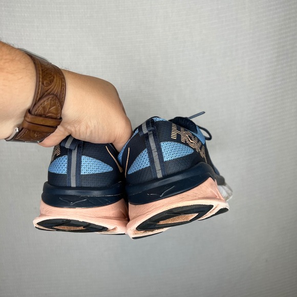 Hoka Arahi 3 Women's Running Shoes Size 9‎ Blue Peach Cushioned Sneakers - Picture 3 of 6